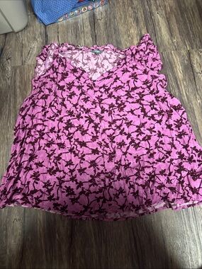 Terra & Sky Pink Floral V-Neck Flutter sleeve Top